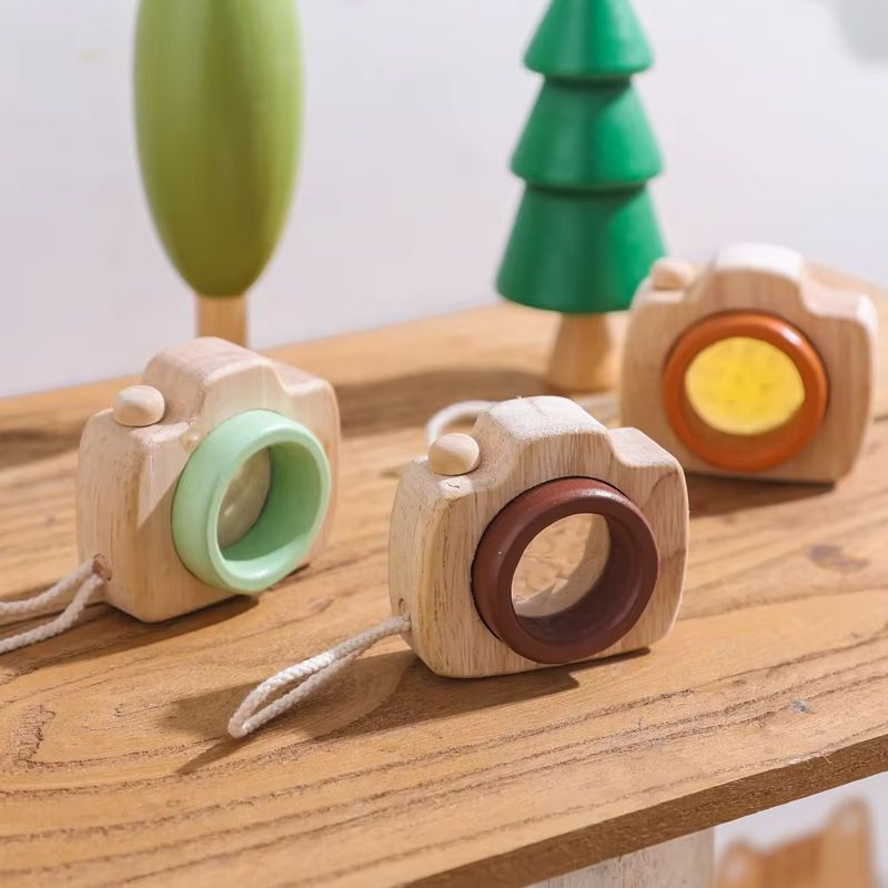 Kids Outdoor Adventure - Lupa de Madeira em Formato de